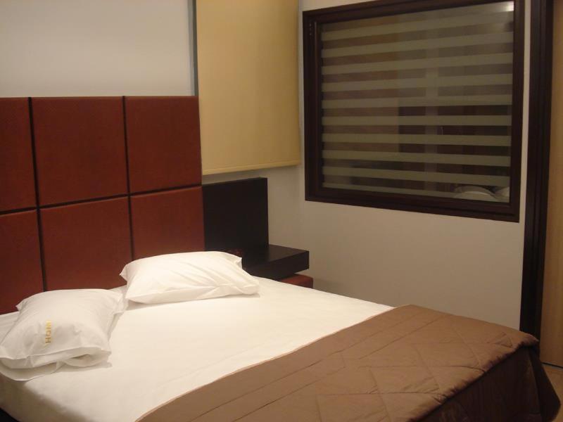 Inoh Hotel Athena Bagian luar foto